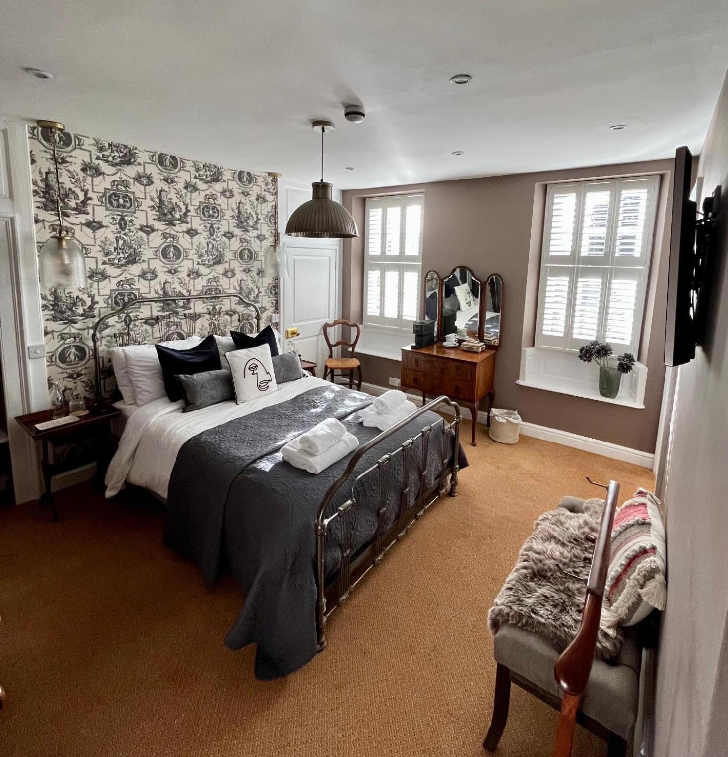 The Three Tuns Hotel Chepstow Luaran gambar