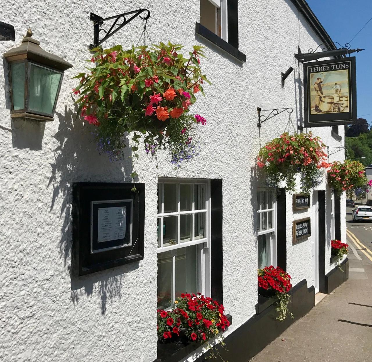 The Three Tuns Hotel Chepstow Luaran gambar