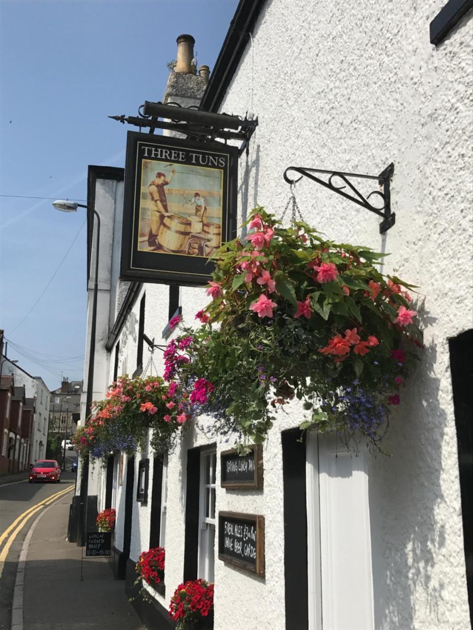 The Three Tuns Hotel Chepstow Luaran gambar