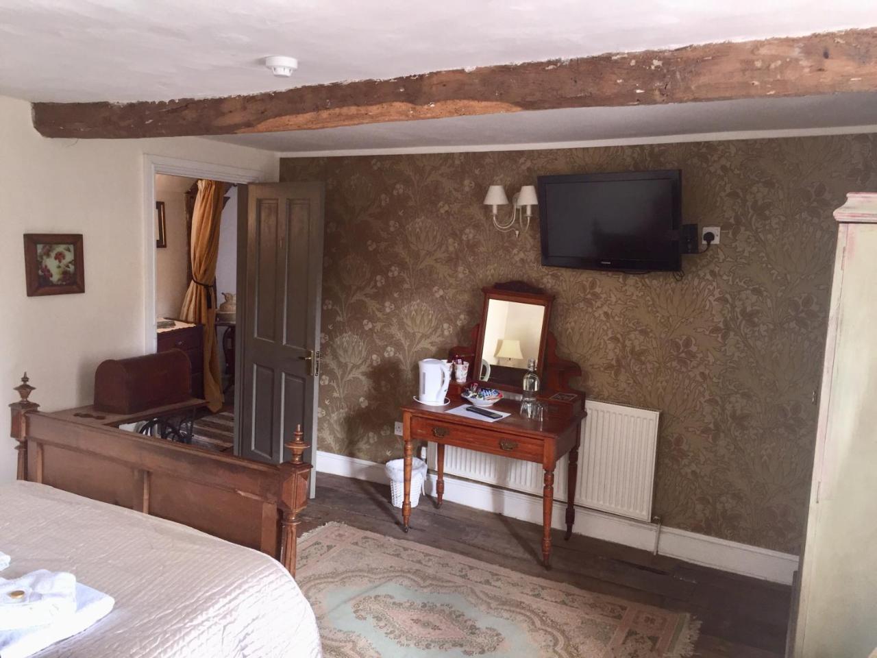 The Three Tuns Hotel Chepstow Luaran gambar