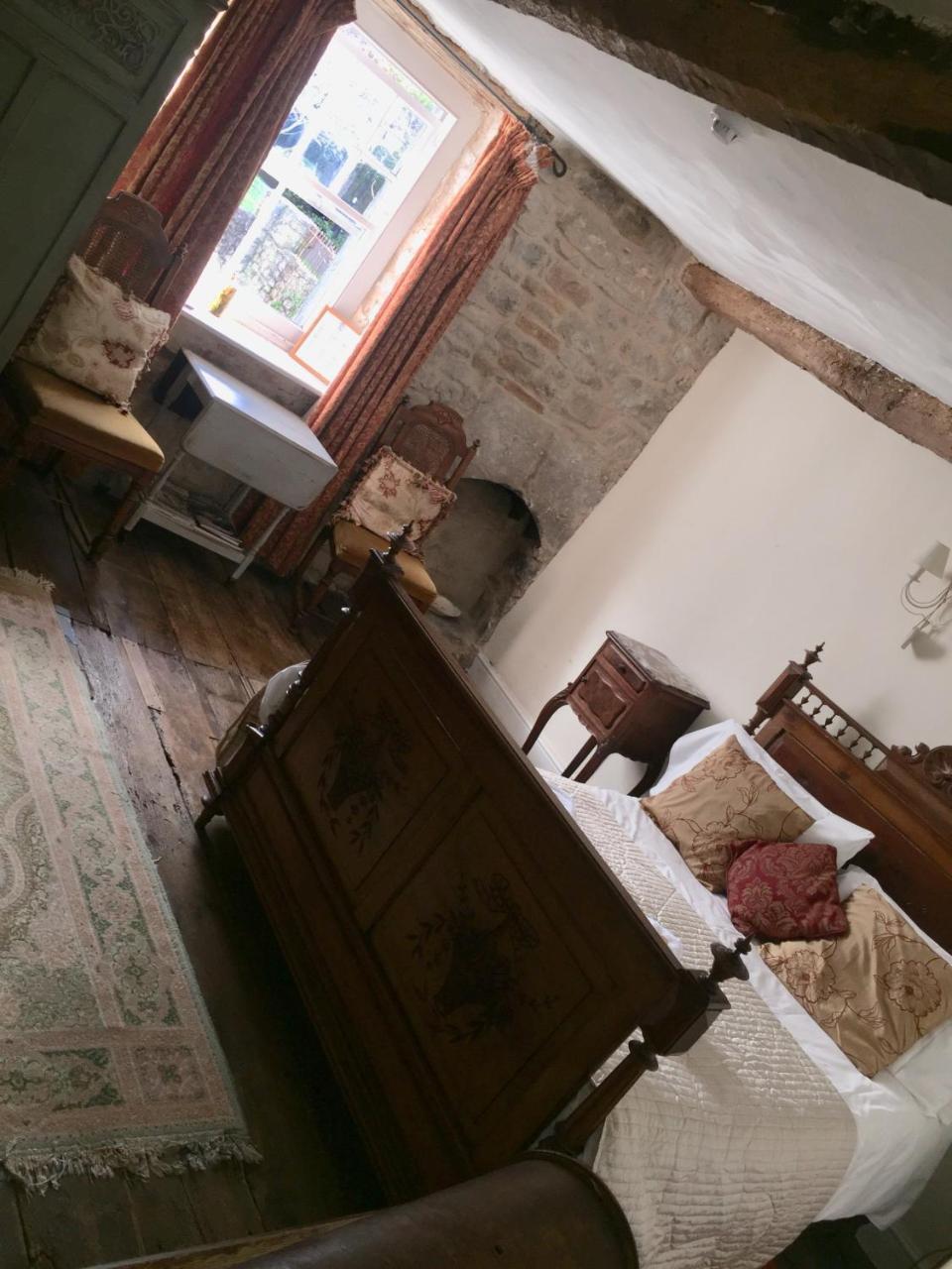 The Three Tuns Hotel Chepstow Luaran gambar